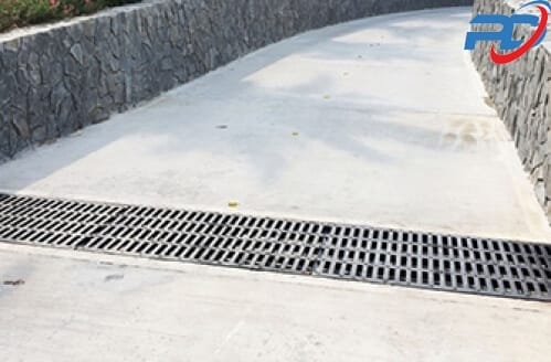 Năm 2025 nên mua song chắn rác chất liệu gì tốt?